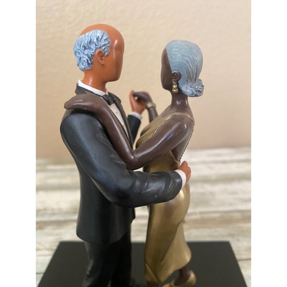 Sass ’n Class Annie Lee "A Scene from RSVP" African American Dancing Couple - Picture 11 of 13